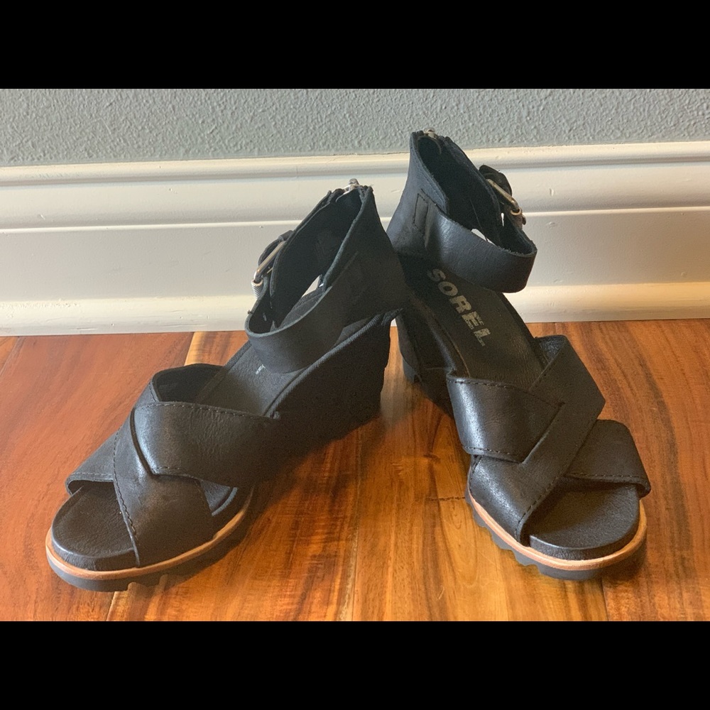 NEW* Sorel Joanie Wedge Sandals Size 7 in black